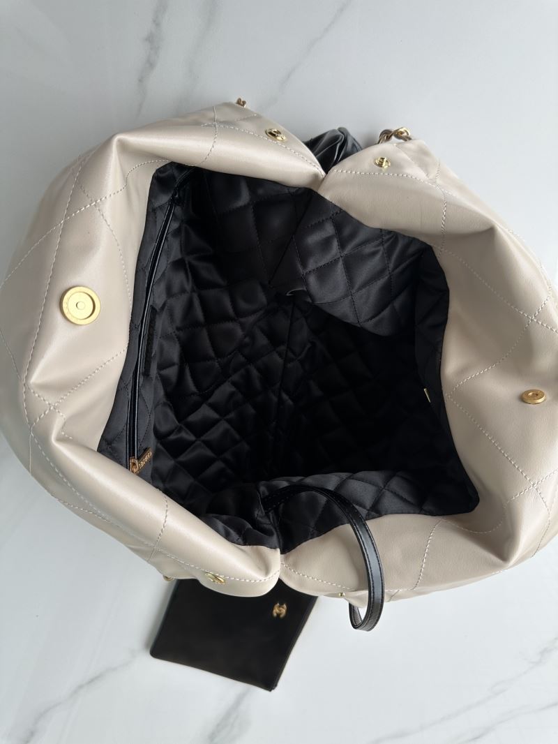 Ch**el hobo 22 bags